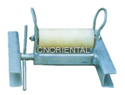 Open type vertical roller ground guide roller