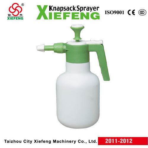 2L garden sprayer