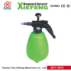 2L pressure sprayer