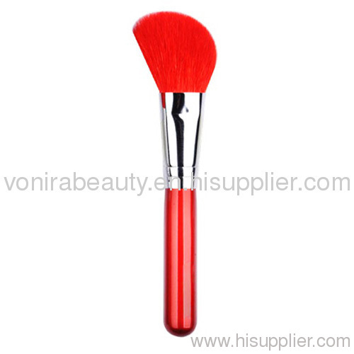 Angled blush brush