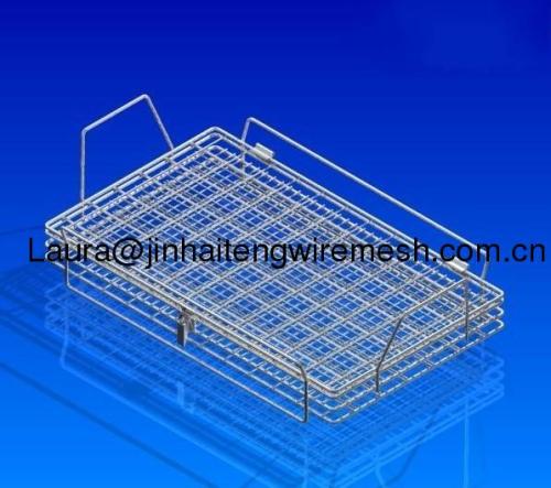 Galvanized mesh basket