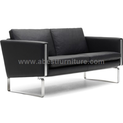 Hans Wegner ch102 two seat sofa