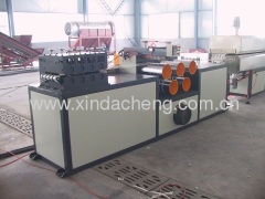 Plastic strap band plant