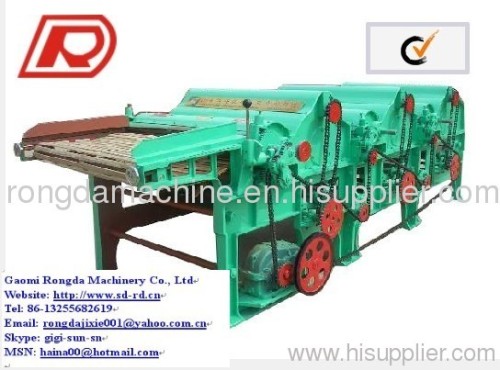 Textile waste recycling machine