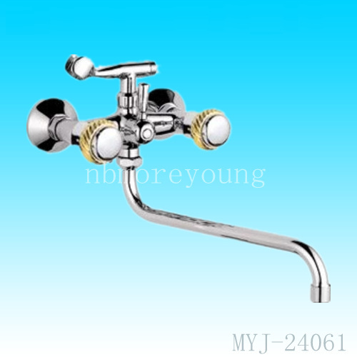 brass body bathtub faucet with shower head