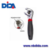 Dial adjusts jaws Adjustable Ratcheting Socket Wrench