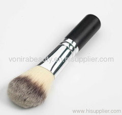 blush kabuki brush