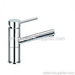 Single lever basin mixer pull-out weth handshower