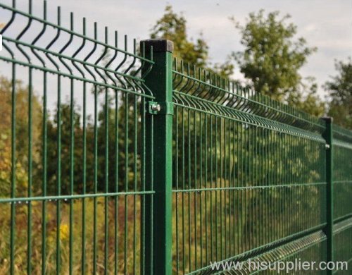 welded wire mesh fence