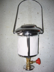 wind resistant gas lamp