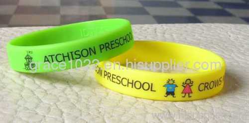 Wristband Silicone Gift Filled in Color Debossed Bracelet