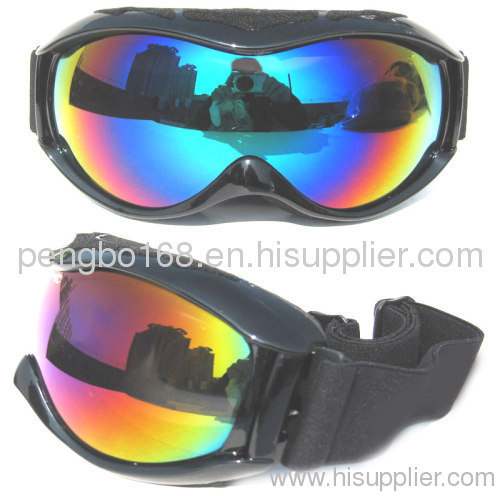 Ski goggles in stock