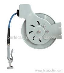 wall mounted retractable hose reel