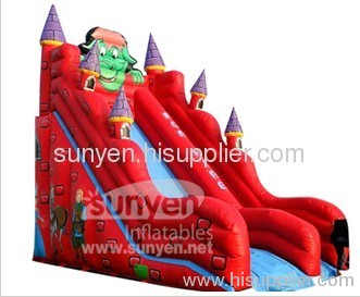 Illusion inflatable slide