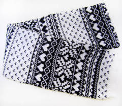 acrylic jacquard scarf available in black and white