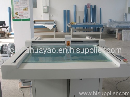 Packaging pvc box cutting machine