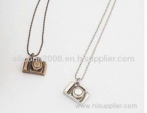 camera necklace