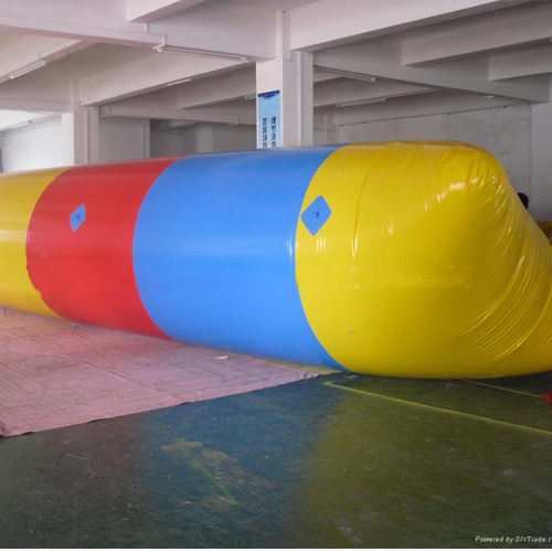 inflatable blob,water blob
