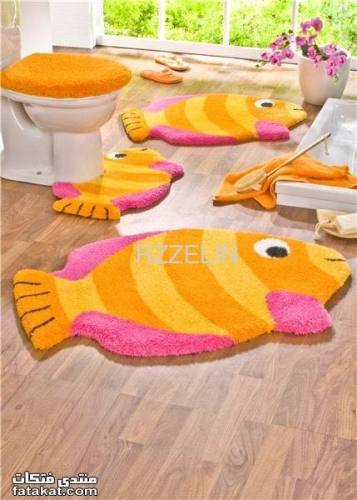 Fish shape acrylic tufted bath room set mat