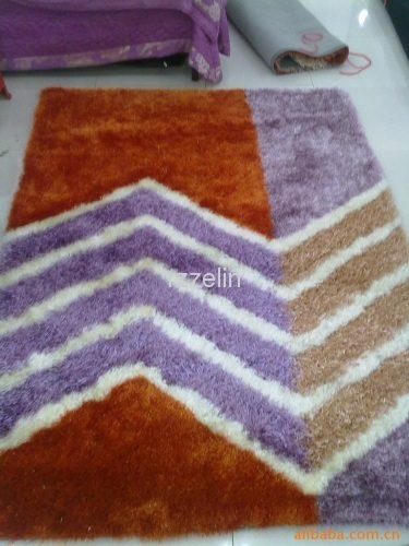 Tufted bathroom mat set with latex backing