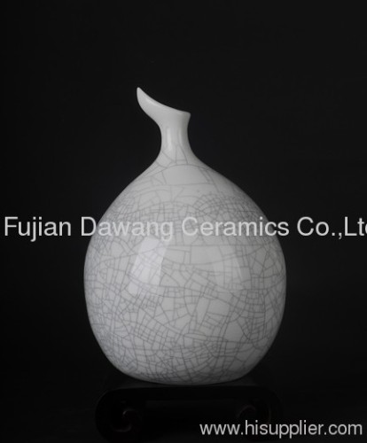 Artistic porcelain vase