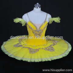 Dance wear/ballet tutu/tutus/dance costumes/dancewear