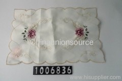 Embroidery table mat