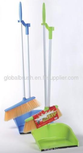 HQ0802 home cleaning plastic dustpan with broom,floor broom and dustpan set