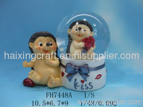 Polyresin Cartoon Hedgehog Water Globe