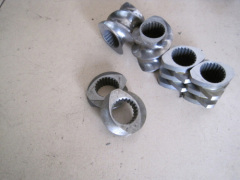 Segment screw and barrel for extruder