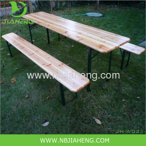 Wooden Green Beer Folding Table