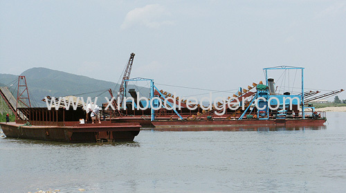 40-60 Hoppers Sand Dredger