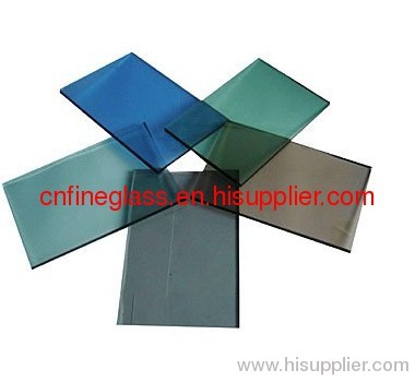 Tinted float glass high strength and thermal stability