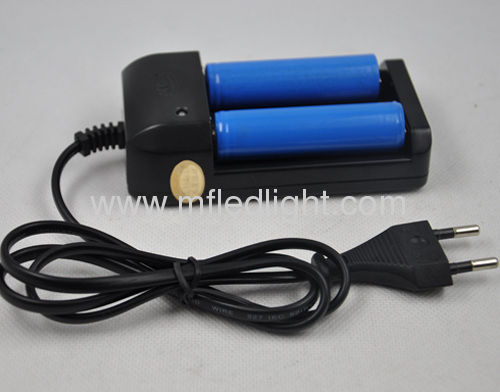 Smart battery charger for 2x18650 li-ion batteries