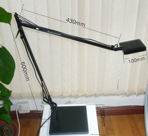 Folding adjustable eye protection metal finish SMD5050 LED desk lamp