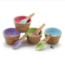 Set Of 4 Colorful Ice Cream Bowls/Dishes With Spoons Great For Party