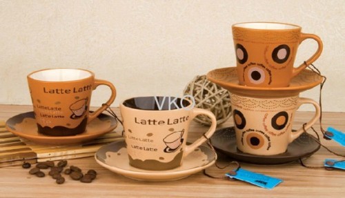 Colorful Stoneware Ceramic Coffee Mug With Saucer