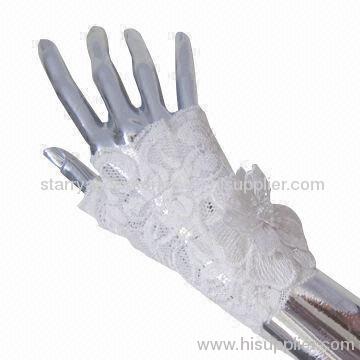 White Gloves with Flower Suitable for Summer Made of Polyester and Spandex