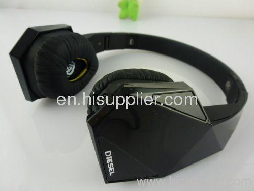 Diesel studio AAA quality monster studio headphones in white/black