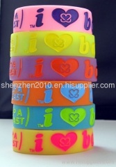silicone grow in dark i love boobies wristbands fashion boobies bracelet promotion gift bands