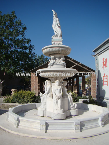Large statuary Garden Fountain