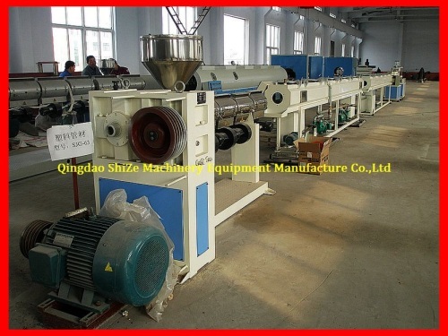 PE pipe extrusion production line