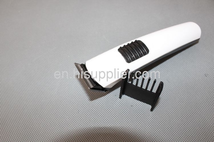 Rechargeable electrical hair cutter 