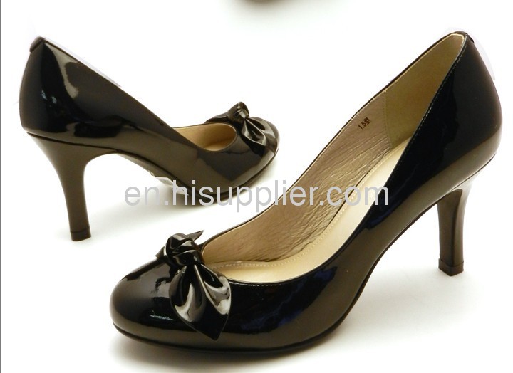 ladies black high heel dress shoes