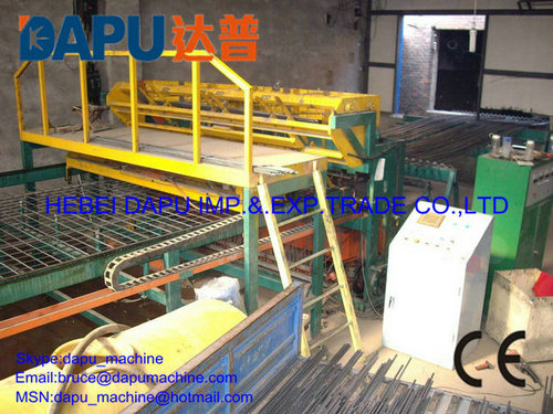 Concrete reinforcing steel bar mesh welding machine