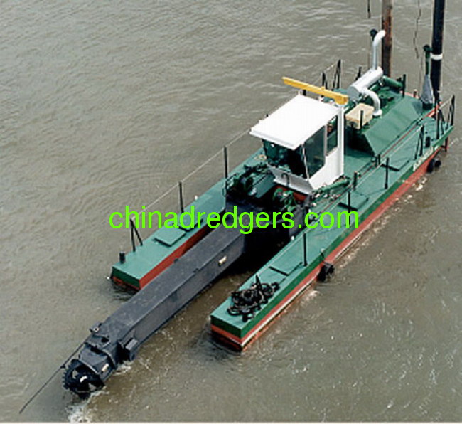 Cutter head suction dredging boat 