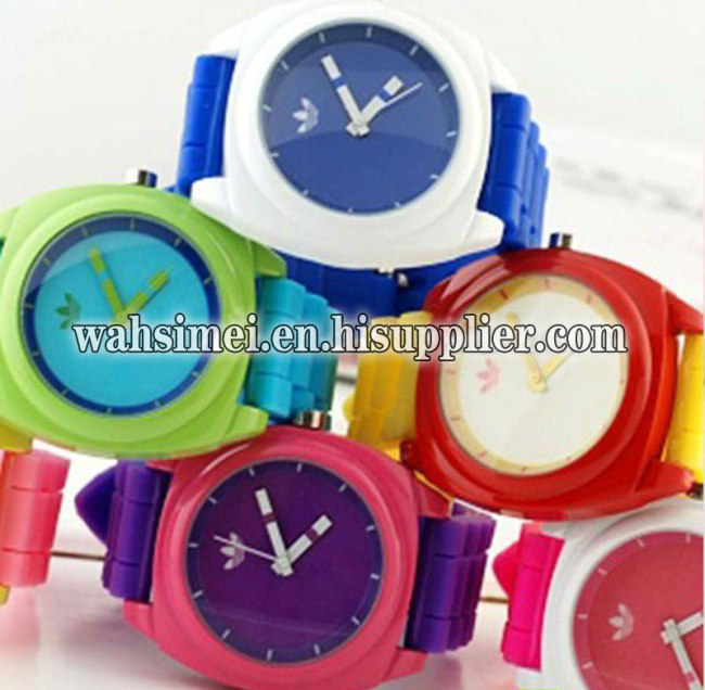 Silicon watches in various styles and cheap price