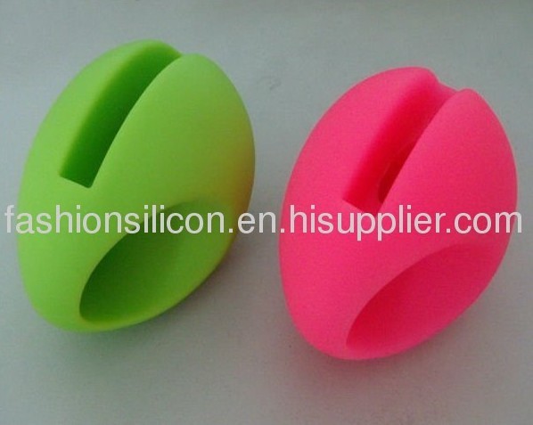 2012 cute beautiful music silicone horn for iphone 5