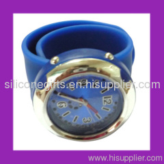 Multifunction Silicone Bracelet and Case Precise Quartz Movement Slap Bracelet Watch