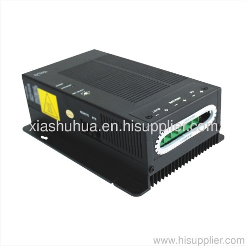 MPPT Solar charge controller Rated voltage12V/24V solar charge controller inverter integrating